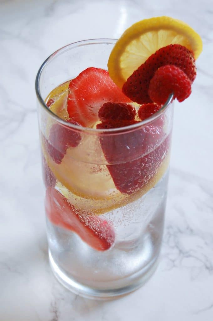 Lemon Berry Sparkling Water