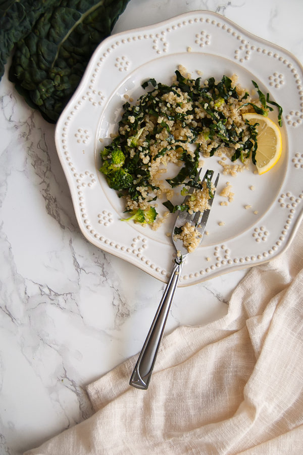 This 5-Minute Broccoli Kale Quinoa Salad is a deliciously light and healthy grain salad. It's packed with nutrients and is naturally gluten-free and free of all of the top 8 most common food allergens.