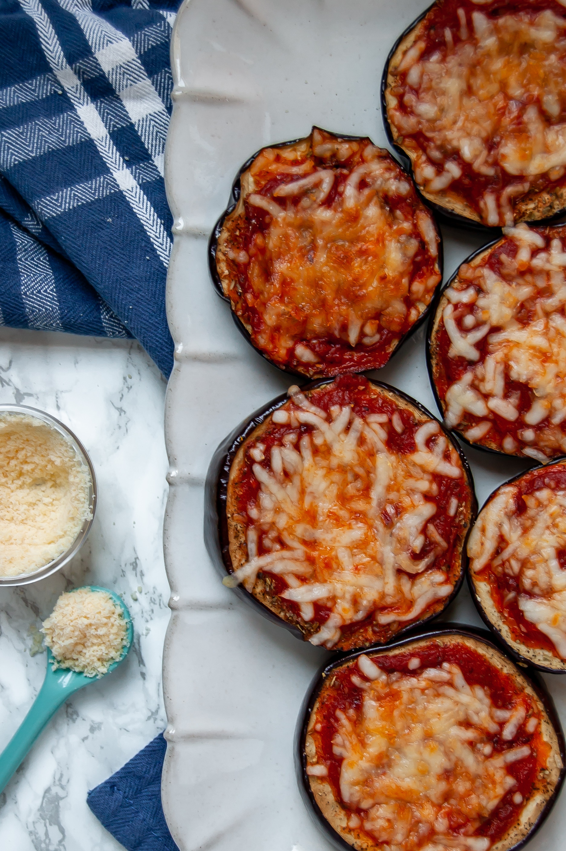 Eggplant pizzas are a healthy eggplant recipe to help you and your family eat more kid-friendly vegetables! Vary the flavors with fun toppings of choice!