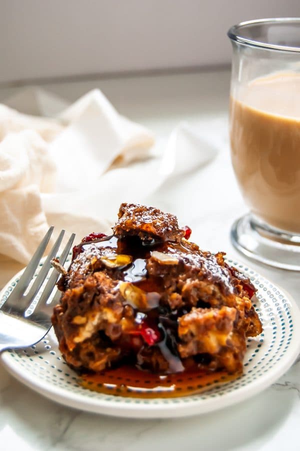 This plant-based, vegan gingerbread french toast casserole is a make-ahead breakfast recipe the whole family will love! It's perfect for Christmas morning!