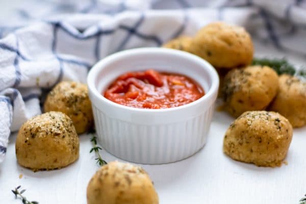 These mini cheesy rolls are delicious grain-free, gluten-free cheese stuffed bread rolls! They're the perfect healthy appetizer recipe for game days and parties!