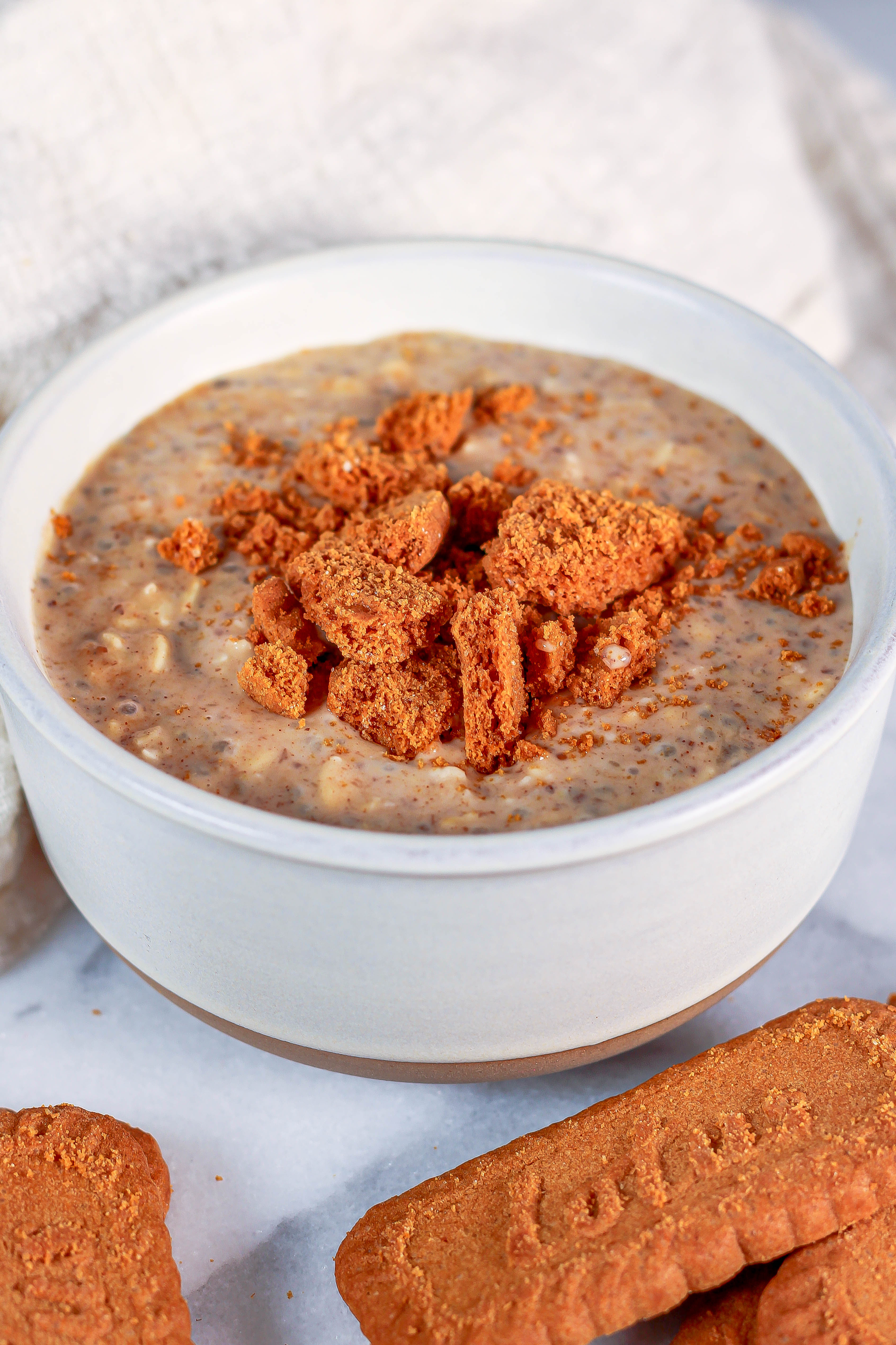 biscoff overnight oats with cookie butter in a bowl