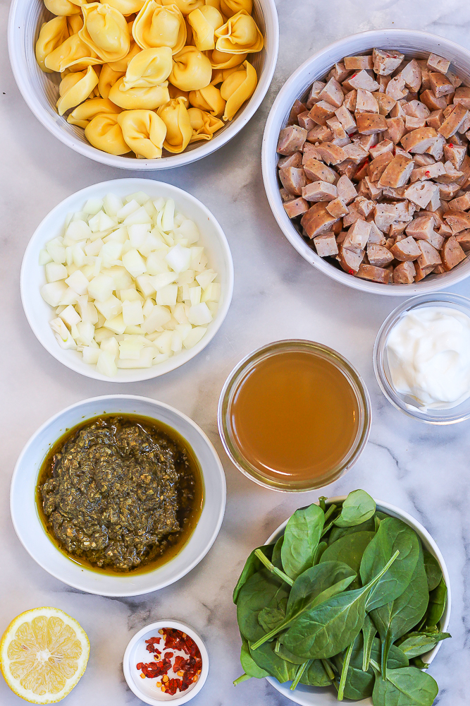 ingredients to make pesto tortellini soup