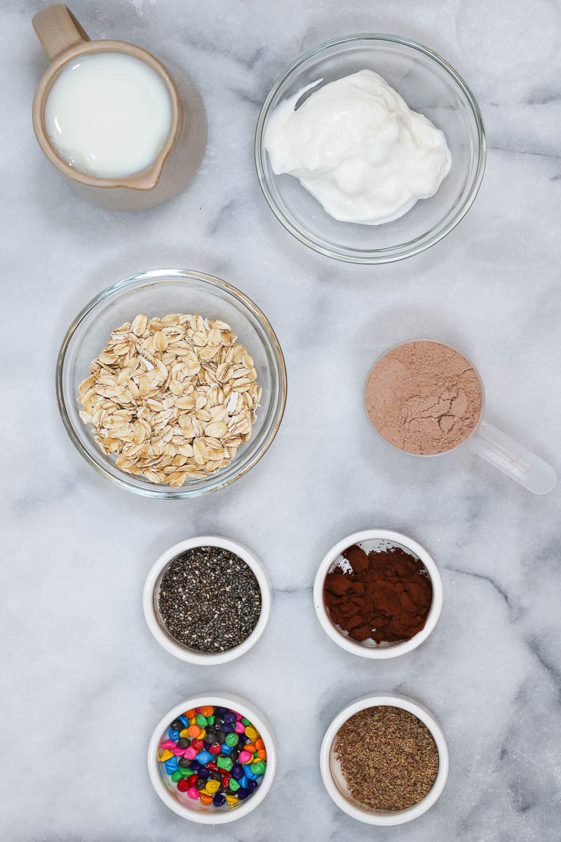 ingredients to make cosmic brownie overnight oats