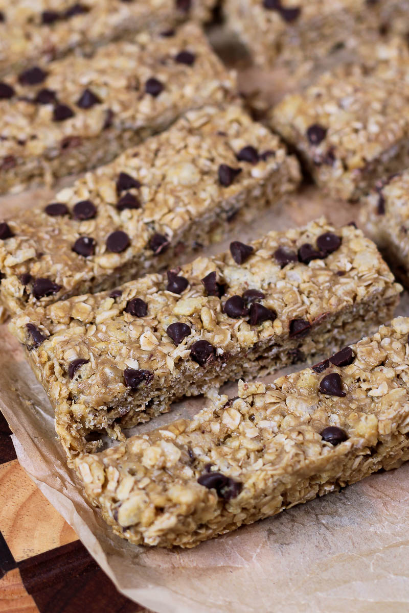 chocolate chip nut free granola bars