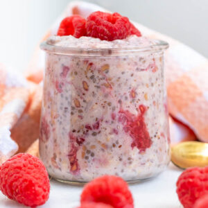 raspberry overnight oats
